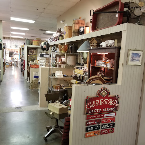 Lone Elm Antique Mall