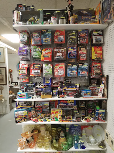 Vintage Trader’s Antique Mall